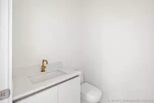 700 NE 24th St, Miami, FL 33137 - Photo 31