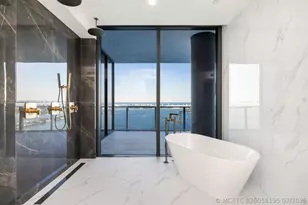 700 NE 24th St, Miami, FL 33137 - Photo 21
