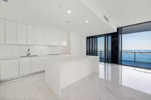700 NE 24th St, Miami, FL 33137 - Photo 23