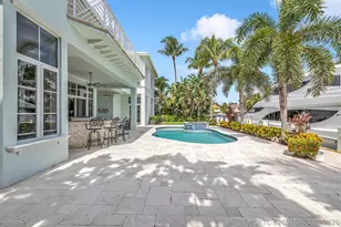 2409 NE 27th St, Lighthouse Point, FL 33064 - Photo 19