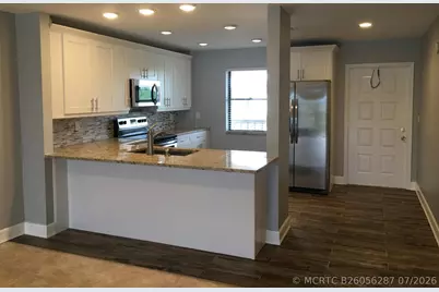 309 Lake Circle #202, North Palm Beach, FL 33408 - Photo 7
