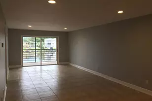309 Lake Cir, North Palm Beach, FL 33408 - Photo 3
