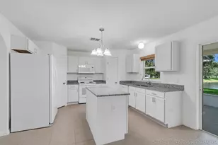 2538 12th Square SW, Vero Beach, FL 32968 - Photo 11