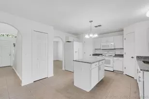 2538 12th Square SW, Vero Beach, FL 32968 - Photo 9