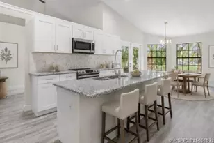 272 SW Carter Ave, Port Saint Lucie, FL 34983 - Photo 7
