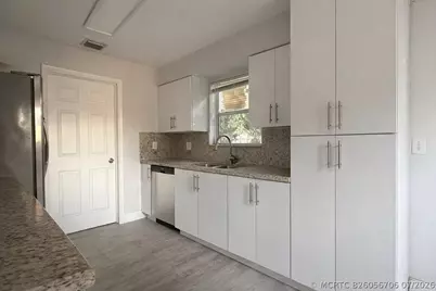 2950 NW 20th Street, Fort Lauderdale, FL 33311 - Photo 7