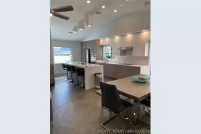 10 Columbia Court, Deerfield Beach, FL 33442 - Photo 9