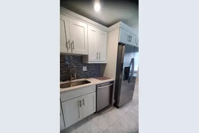 999 Normandy U, Delray Beach, FL 33484 - Photo 5