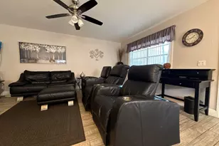 29 Flanders A, Delray Beach, FL 33484 - Photo 5