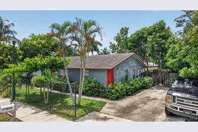 310 SE 8th Street, Delray Beach, FL 33483 - Photo 17