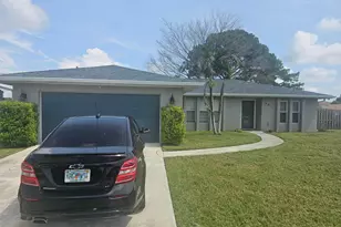 301 SW Violet Ave, Port Saint Lucie, FL 34983 - Photo 3