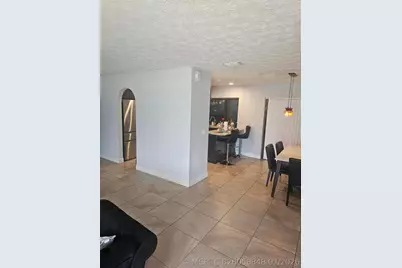 301 SW Violet Avenue, Port Saint Lucie, FL 34983 - Photo 5