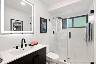 980 NW N River Dr, Miami, FL 33136 - Photo 35