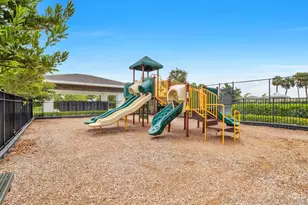 1304 Whitcombe Dr, Royal Palm Beach, FL 33411 - Photo 29