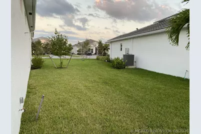 4685 Estates Circle, Loxahatchee, FL 33470 - Photo 17