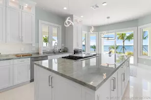 526 Point Ln, Vero Beach, FL 32963 - Photo 15