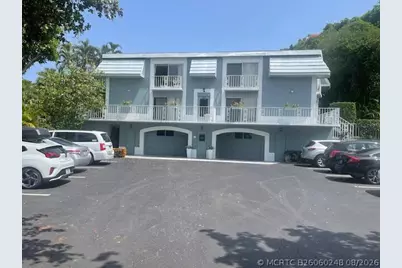 422 SW 9th Street #6, Boca Raton, FL 33432 - Photo 1