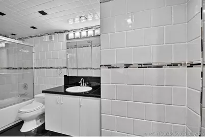 160 Yacht Club Way #211, Hypoluxo, FL 33462 - Photo 27