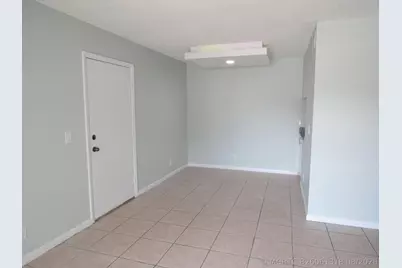1822 Abbey Road #108, West Palm Beach, FL 33415 - Photo 5