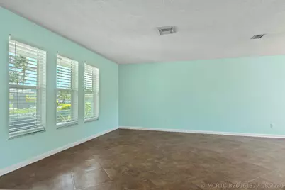 4368 Hawthorn Avenue, Palm Beach Gardens, FL 33410 - Photo 15