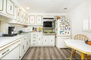 2615 NE 3rd Ct NE, Boynton Beach, FL 33435 - Photo 11