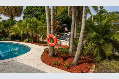 2041 SW 23rd Avenue, Fort Lauderdale, FL 33312 - Photo 5