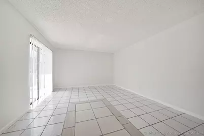 2173 White Pine Circle #C, Greenacres, FL 33415 - Photo 3
