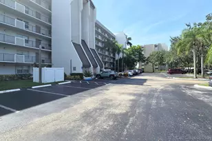 3100 W Rolling Hills Cir, Davie, FL 33328 - Photo 39