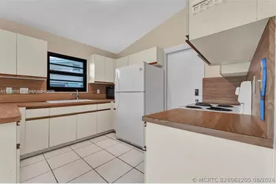 1406 NW 8th Street, Dania Beach, FL 33004 - Photo 13