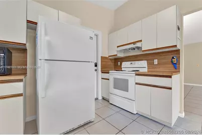 1406 NW 8th Street, Dania Beach, FL 33004 - Photo 11