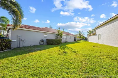 3689 Miramontes Circle, Wellington, FL 33414 - Photo 37