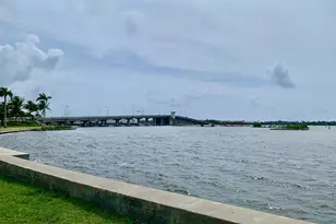 31 S Golfview Rd, Lake Worth Beach, FL 33460 - Photo 15