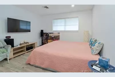 415 Pine Tree Court #16, Atlantis, FL 33462 - Photo 9