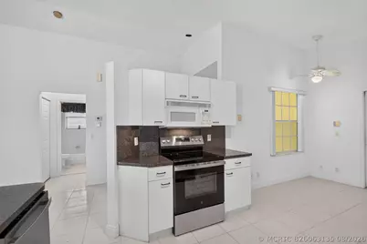 9527 Cherry Blossom Court, Boynton Beach, FL 33437 - Photo 11