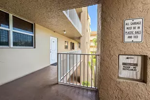 9460 Tangerine Pl, Davie, FL 33324 - Photo 25