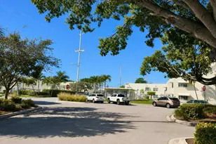 101 S Golfview Rd, Lake Worth Beach, FL 33460 - Photo 25