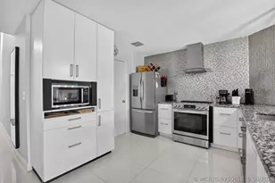 2260 Discovery Cir W, Deerfield Beach, FL 33442 - Photo 5
