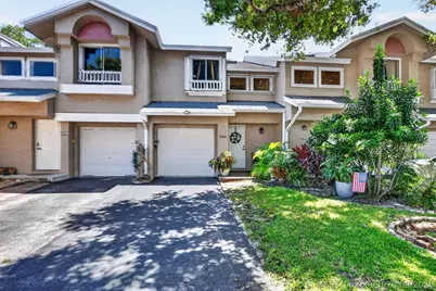 2260 Discovery Circle W, Deerfield Beach, FL 33442 - Photo 1