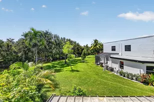 327 NW 36th Ave, Deerfield Beach, FL 33442 - Photo 33