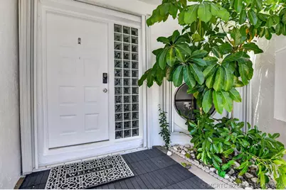 327 NW 36th Avenue, Deerfield Beach, FL 33442 - Photo 3