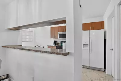 327 NW 36th Avenue, Deerfield Beach, FL 33442 - Photo 13