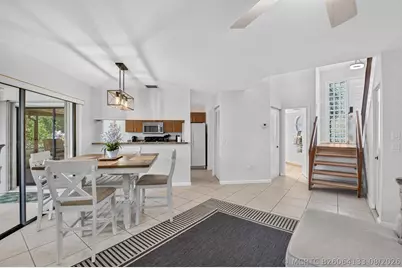 327 NW 36th Avenue, Deerfield Beach, FL 33442 - Photo 9