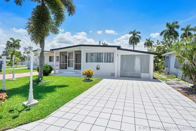 8670 SW 18th Place, Davie, FL 33324 - Photo 1