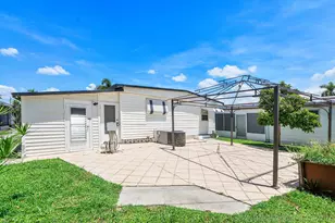 8670 SW 18th Pl, Davie, FL 33324 - Photo 15