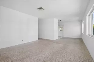1158 Grant St, Hollywood, FL 33019 - Photo 13