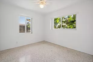 1158 Grant St, Hollywood, FL 33019 - Photo 17