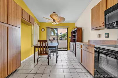 8 Eaton Place, Boynton Beach, FL 33426 - Photo 9