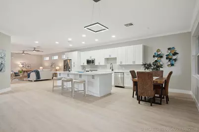 1018 Carolina Circle SW, Vero Beach, FL 32962 - Photo 15