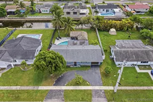 1000 W River Dr, Margate, FL 33063 - Photo 45