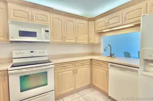 9311 Orange Grove Dr, Davie, FL 33324 - Photo 5